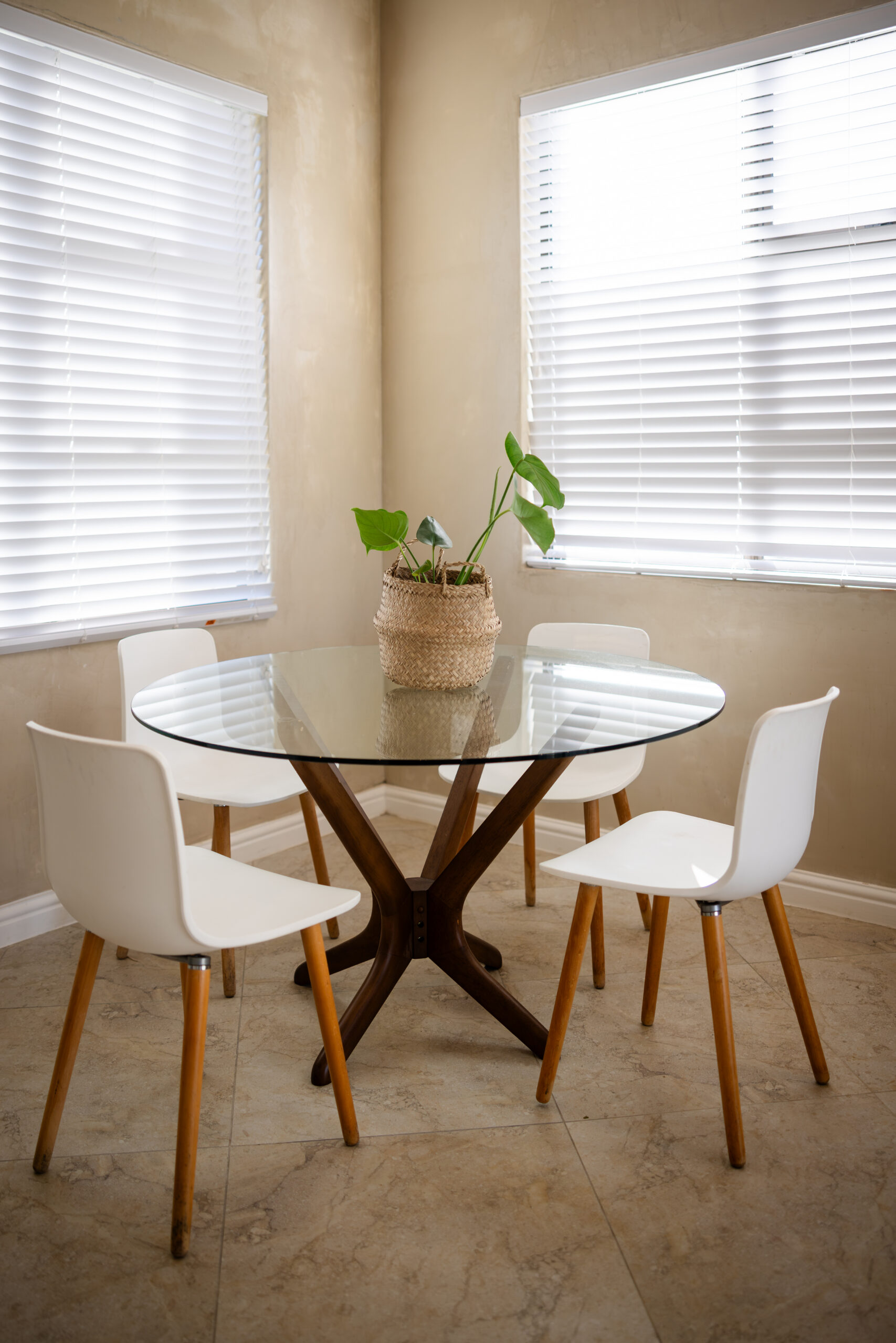 Living and dining area in Cottage Three